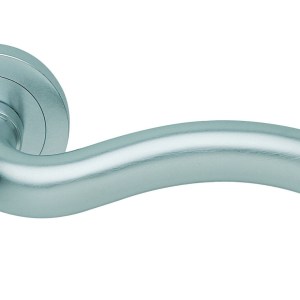 MANITALĀ® Squiggle Lever on Round Rose in - Satin Chrome - 51mm