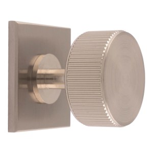 CARLISLE BRASSĀ® Lines Radio Knob on Backplate - Satin Nickel