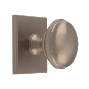 CARLISLE BRASSĀ® Warwick Cupboard Knob on Backplate - Satin Nickel