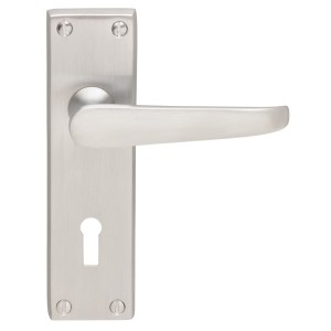 CARLISLE BRASSĀ® Victorian Lever on Lock Backplate - Satin Chrome - 150mm x 43mm - 57mm c/c