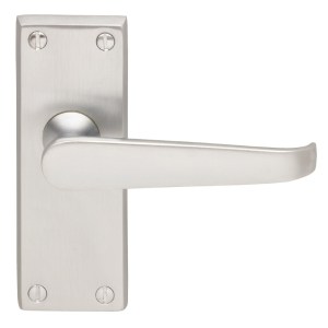 CARLISLE BRASSĀ® Victorian Lever on Latch Backplate - Satin Chrome - 118mm x 43mm