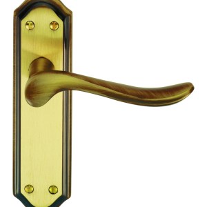 CARLISLE BRASSĀ® Lytham Lever on Latch backplate - Florentine Bronze - 180mm x 48mm