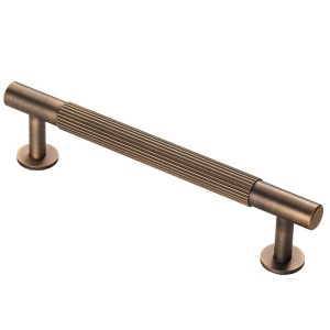 CARLISLE BRASSĀ® Lines Pull Handle 128mm c/c - Antique Brass