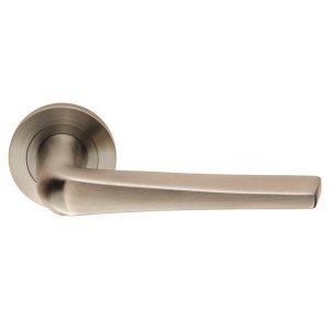 EUROSPEC® Steelworx SWL Plaza Lever on Rose - Satin Stainless Steel