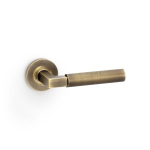 ALEXANDER & WILKSĀ® hurricane lever plain on 50x6mm rose antique brass