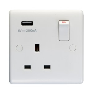 EUROLITEĀ® Enhance White Plastic 1 Gang Usb Socket - White (White)