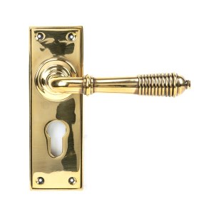 FROM THE ANVILĀ® Aged Brass Reeded Lever Euro Lock Set