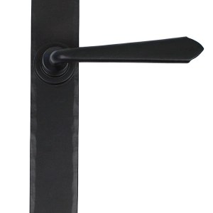 FROM THE ANVIL® Black Cromwell Lever Latch Set