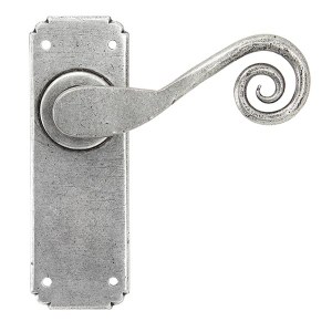FROM THE ANVILĀ® Pewter Monkeytail Lever Latch Set