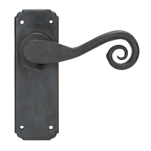FROM THE ANVILĀ® Beeswax Monkeytail Lever Latch Set