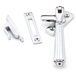 FROM THE ANVILĀ® Polished Chrome Locking Hinton Fastener