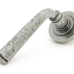 FROM THE ANVILĀ® Pewter Avon Round Lever on Rose Set (Plain)