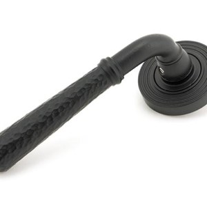 FROM THE ANVILĀ® Matt Black Hammered Newbury Lever on Rose Set (Beehive)