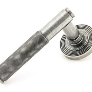 FROM THE ANVILĀ® Pewter Brompton Lever on Rose Set (Beehive)