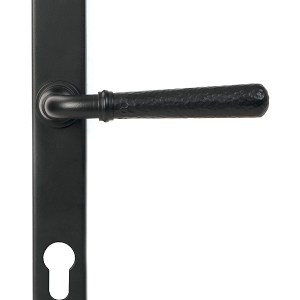 FROM THE ANVILĀ® Matt Black Hammered Newbury Slimline Espag. Lock Set