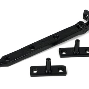 FROM THE ANVILĀ® Black 8" Hammered Newbury Stay