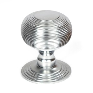FROM THE ANVIL® Satin Chrome Beehive Centre Door Knob