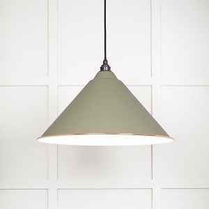 FROM THE ANVILĀ® White Gloss Hockley Pendant in Tump
