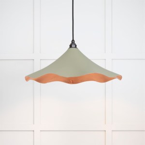 FROM THE ANVILĀ® Smooth Copper Flora Pendant in Tump