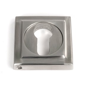 FROM THE ANVILĀ® Satin Marine SS (316) Round Euro Escutcheon (Square)