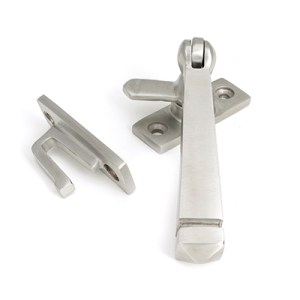 FROM THE ANVILĀ® Satin Marine SS (316) Locking Avon Fastener