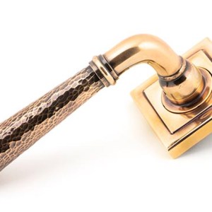 FROM THE ANVILĀ® Polished Bronze Hammered Newbury Lever on Rose Set (Square) - Unsprung