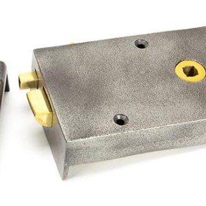 FROM THE ANVIL® Iron Right Hand Bathroom Latch