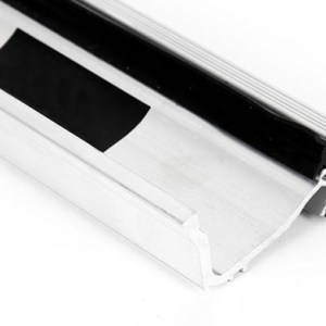 FROM THE ANVILĀ® Aluminium 914mm Macclex Lowline Sill