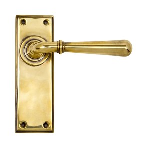 FROM THE ANVIL® Aged Brass Newbury Lever Latch Set