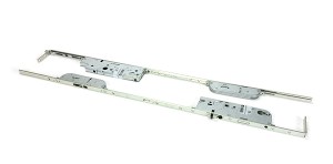 FROM THE ANVILĀ® BZP Maco Interlocking Stable Door Lock 45mm BS