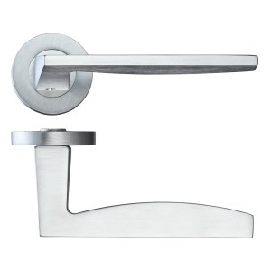 ROSSO MANIGLIE Pavo Lever on Round Rose - Satin Chrome