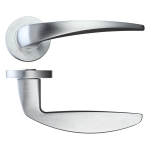 ROSSO MANIGLIE Cygnus Lever on Round Rose - Satin Chrome