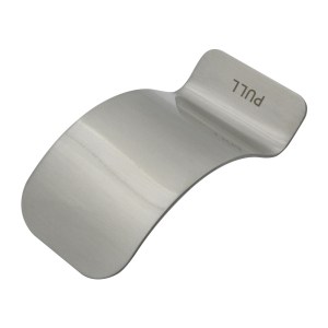 ZOO SOLUTIONS Hands Free Pull Bolt Fixed - Pressed Body Sat. St. Steel